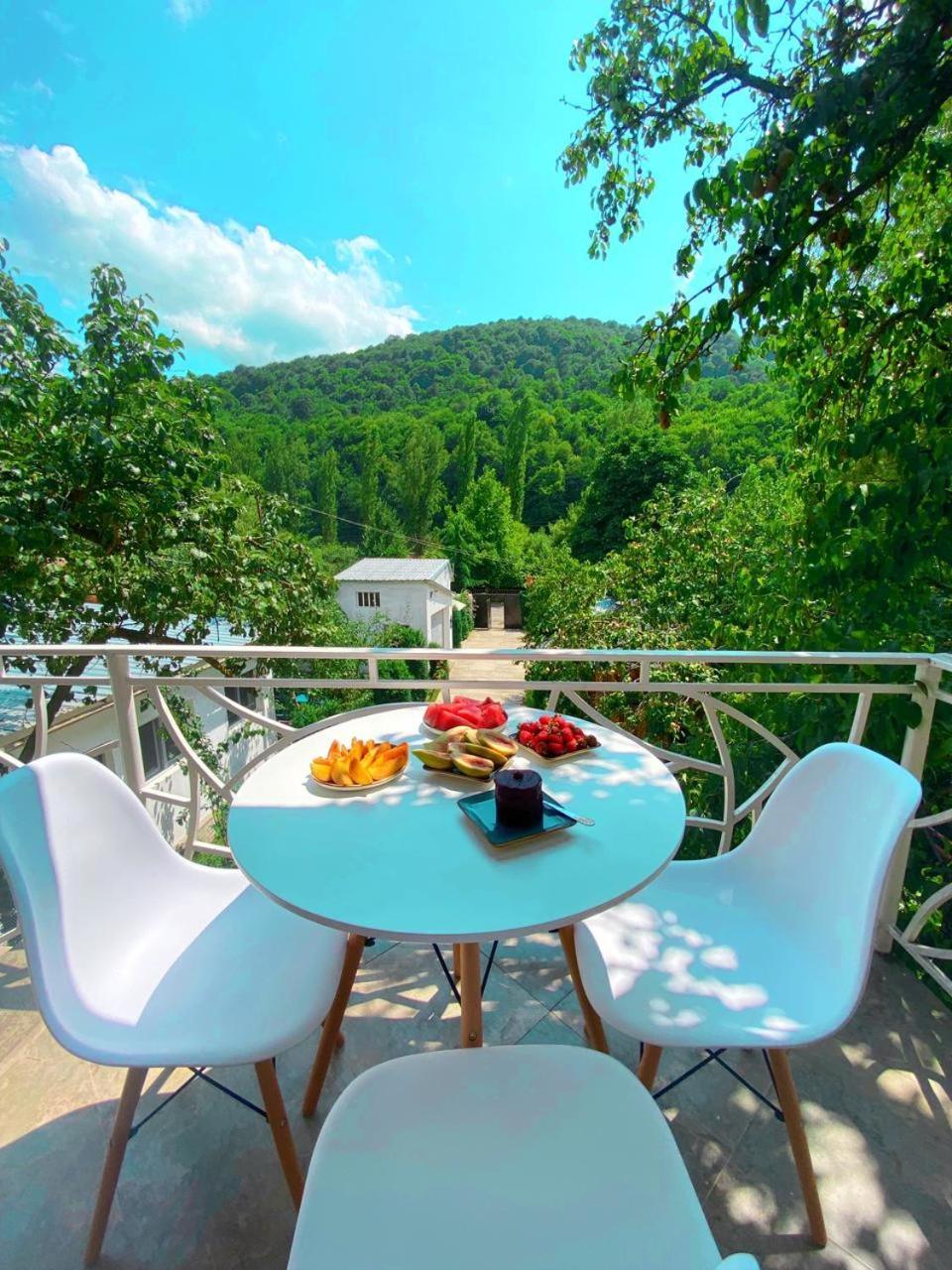 Paloma Inn Dilijan Exteriör bild